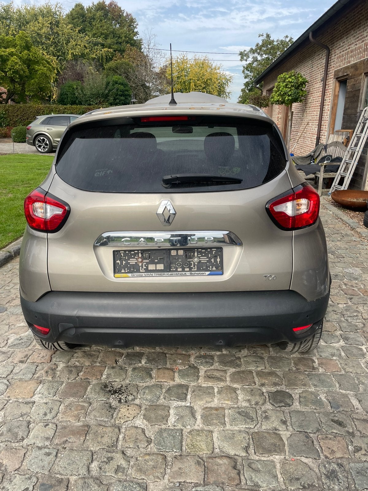 Renault Captur 0,9 tce  motorprobleem, Auto's, Voorwielaandrijving, Handgeschakeld, 5 deurs, Particulier