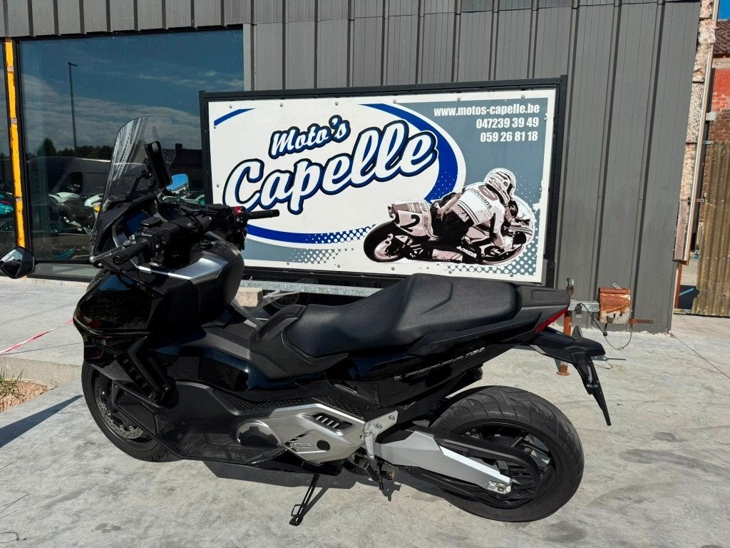 Honda	Forza 750, Motoren, 750 cc, Bedrijf, Meer dan 35 kW