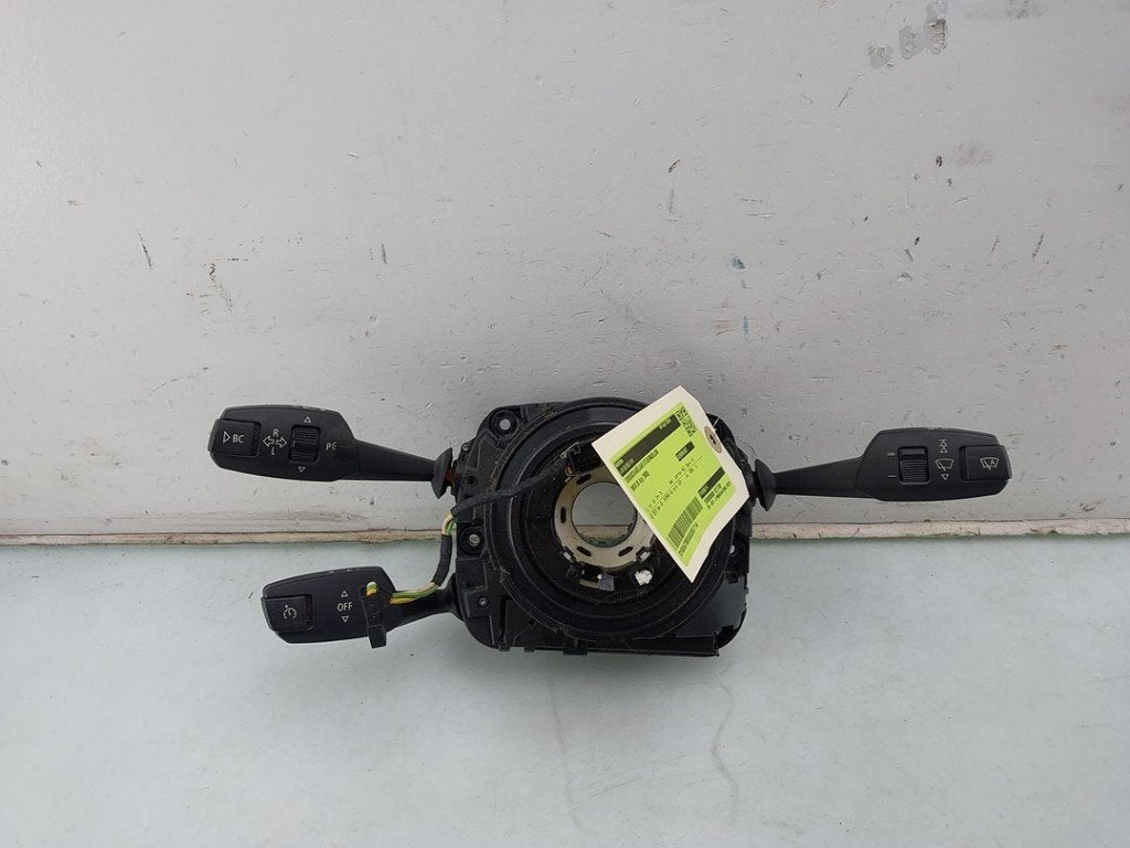 COMBINE COMMODO BMW X6 (E71 / E72) (01-2008/07-2014), Utilisé, BMW, Petuelring 130
80809  München, DE, Bayerische Motoren Werke AG