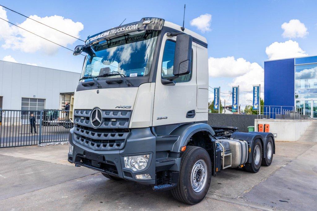 Mercedes-Benz AROCS 2643 LS+KIPHYDR. (bj 2021), Auto's, Automaat, Achterwielaandrijving, Euro 6, Wit