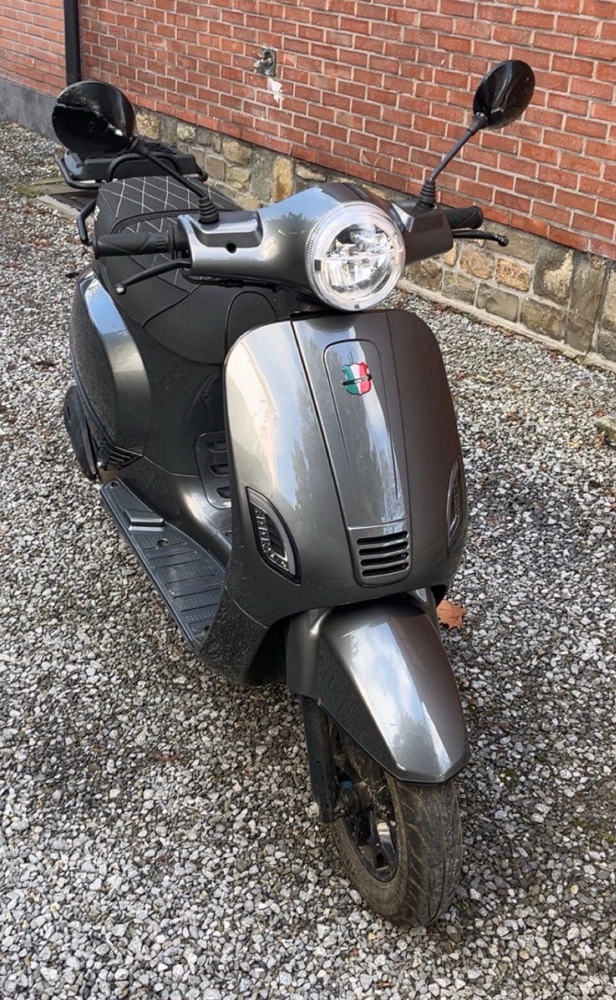 Gts Toscana Scooter Bwj2024 Klasse A Zeer Goede Staat, Fietsen en Brommers, Ophalen, Gebruikt, Benzine