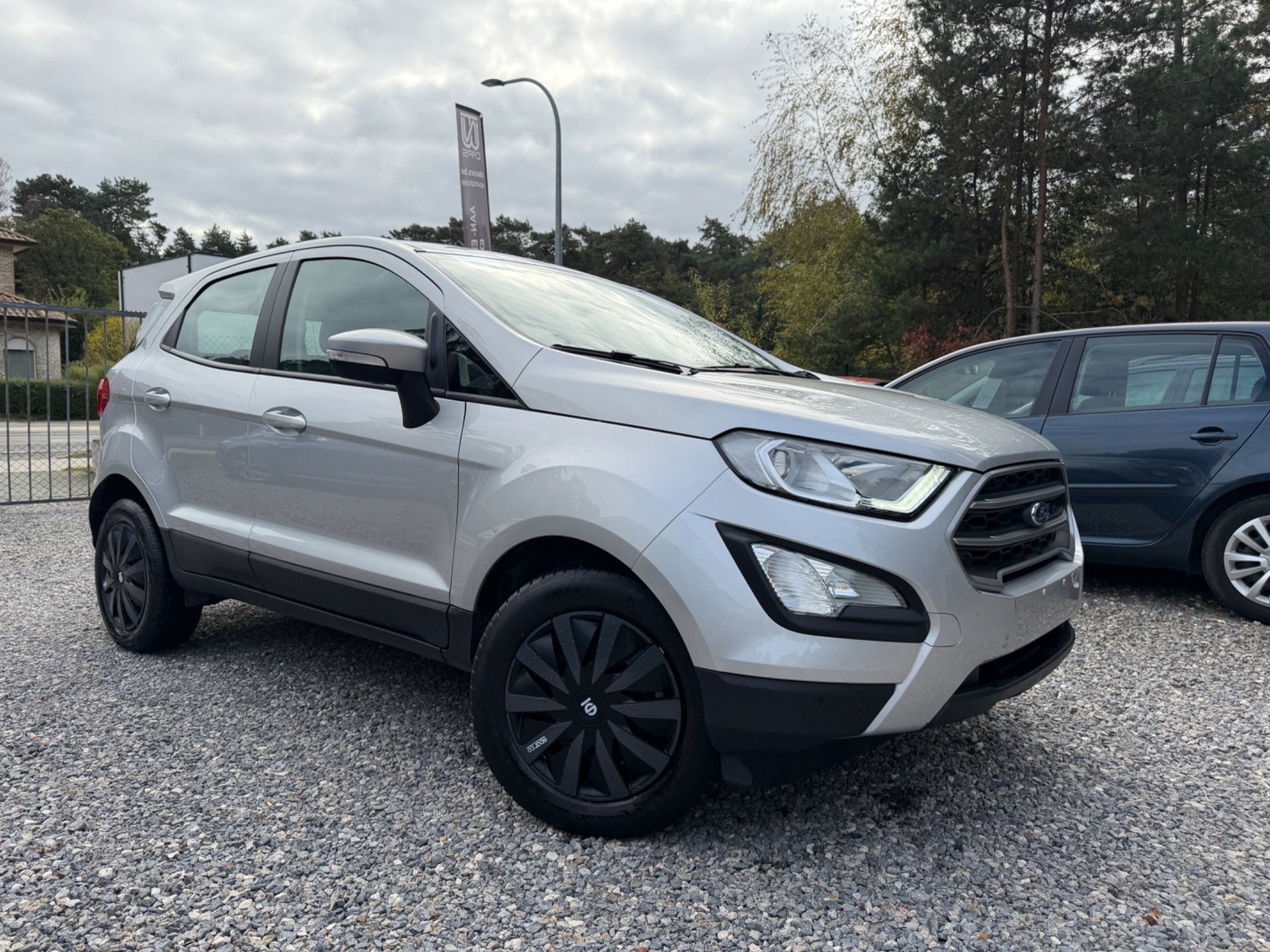 Ford Ecosport ECO boost 1.0B EURO6d '19 + 12M GARANTIE, Auto's, Voorwielaandrijving, Dealer onderhouden, Stof, Gebruikt