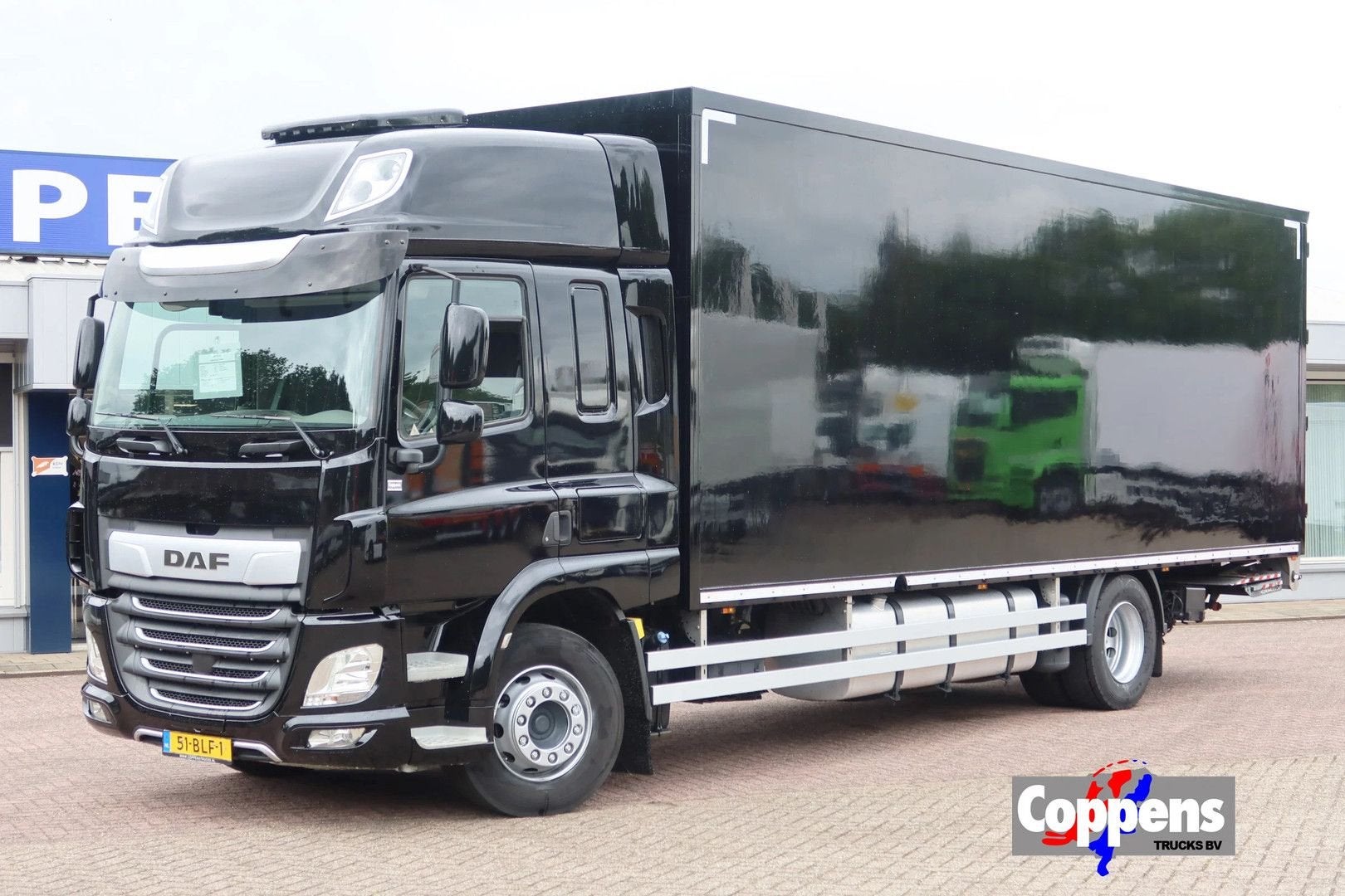DAF CF 410 Bak +Dhollandia 2000 kg klep. Black Edition, Automaat, Cruise Control, Zwart, Bedrijf