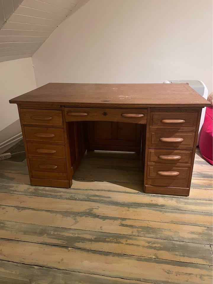 Vintage houten bureau, Huis en Inrichting, Bureaus, Ophalen, Gebruikt, Hout, Schoolbureau