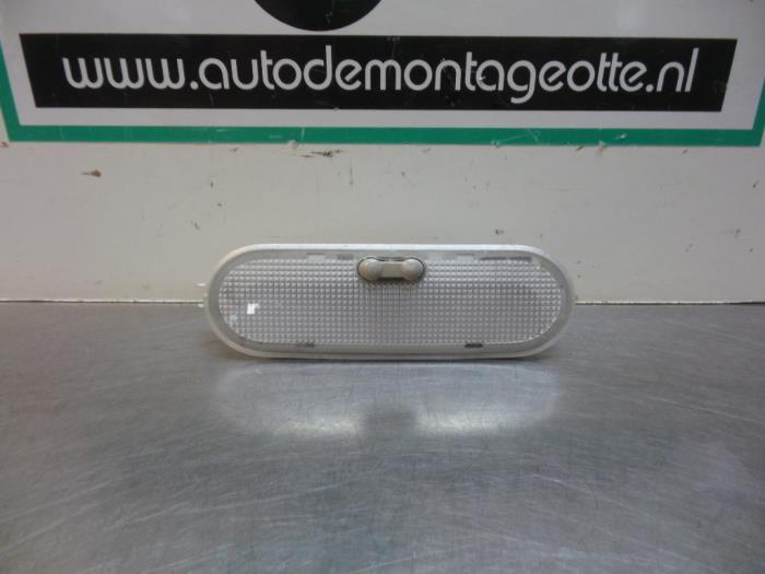 Binnenverlichting achter van een Renault Clio (Clio 3 06-), Gebruikt, -, Renault, -