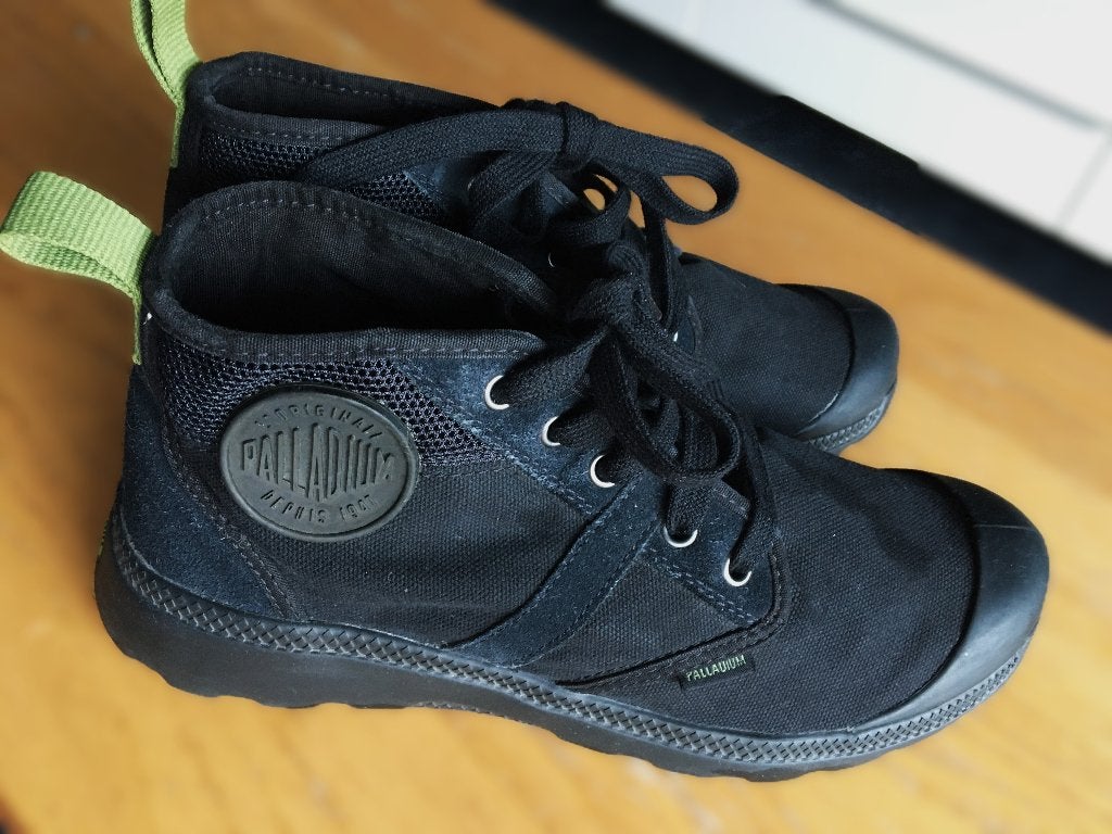 Palladium schoenen maat 41 zwart, Zwart, Ophalen of Verzenden, Zo goed als nieuw, Converse all stars
