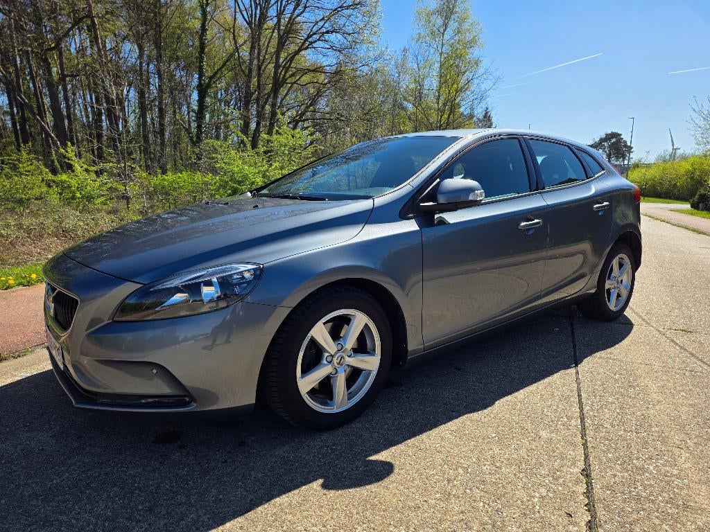 Volvo V40 2.0 Benzine Topstaat !!, Auto's, Volvo, Particulier, V40, ABS, Airbags, Airconditioning, Alarm, Android Auto, Bluetooth