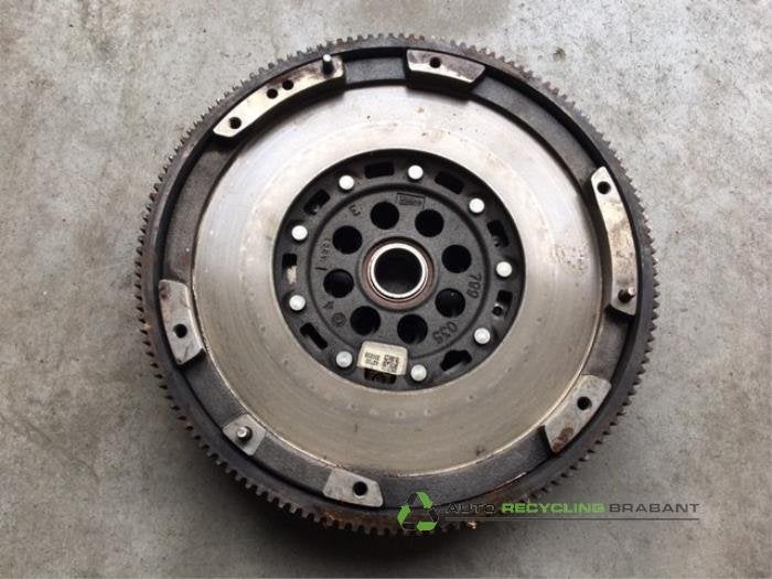Volant d'inertie masse double d'un Mercedes A-Klasse, -, 3 mois de garantie, Utilisé, -