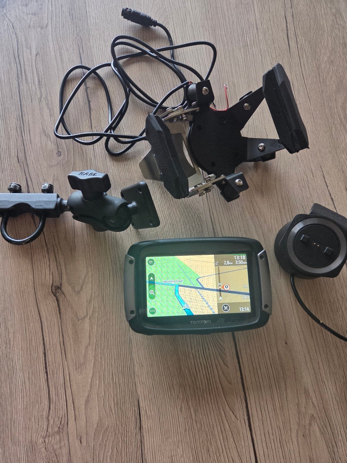 tomtom 500 avec serrure, Enlèvement ou Envoi