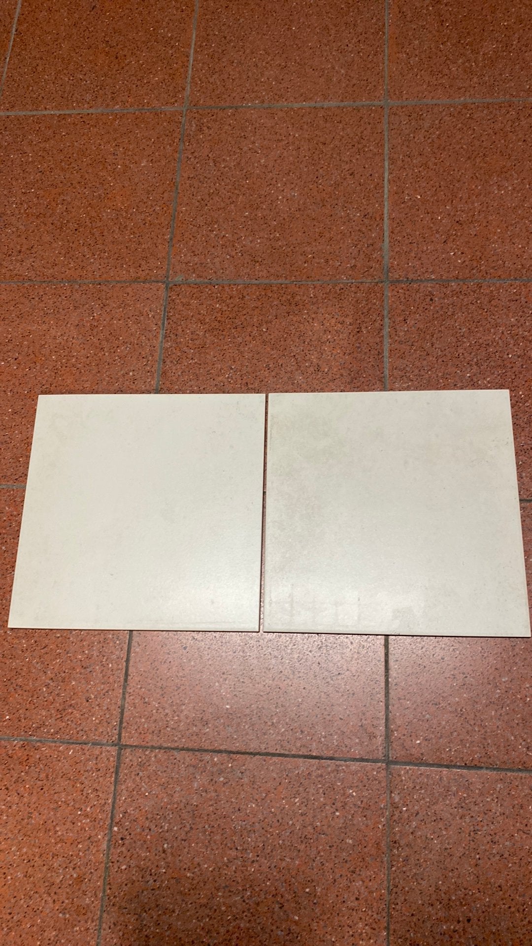 Tegels 30x30 beige, Ophalen, Zo goed als nieuw, Vloertegels