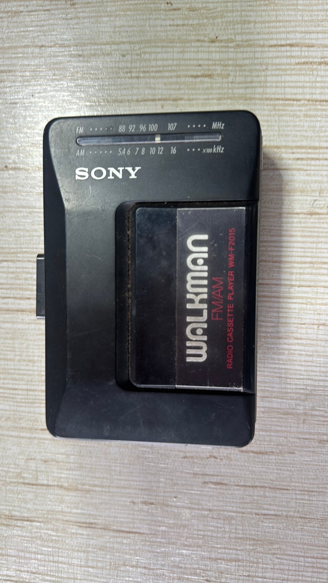 Walkman Sony avec radio, Enlèvement ou Envoi, Walkman ou Baladeur