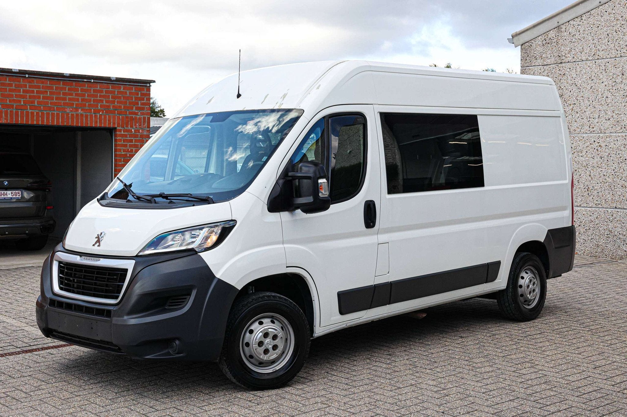 Peugeot Boxer 7-ZITPLAATSEN-LICHTE-VRACHT*L2/H2*BTW-WAGEN*TR, Auto's, Voorwielaandrijving, Euro 5, Gebruikt, Zwart