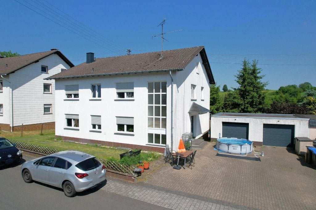 Opbrengsteigendom in de Eifel, Immo, Buitenland, Duitsland, Woonhuis, Dorp