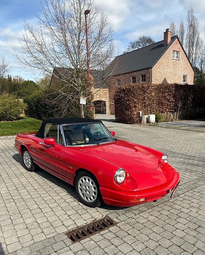 Alfa Roméo Spider 1991, Auto's, Alfa Romeo, Achterwielaandrijving, Beige, 4 cilinders, Cabriolet