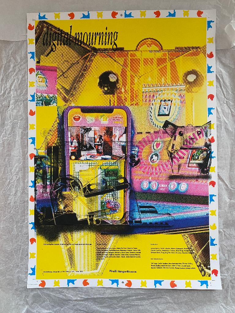 Neïl Beloufa - Screenprint ‘21- Pirelli Hangar Bicocca 50x35, Antiquités & Art, Enlèvement