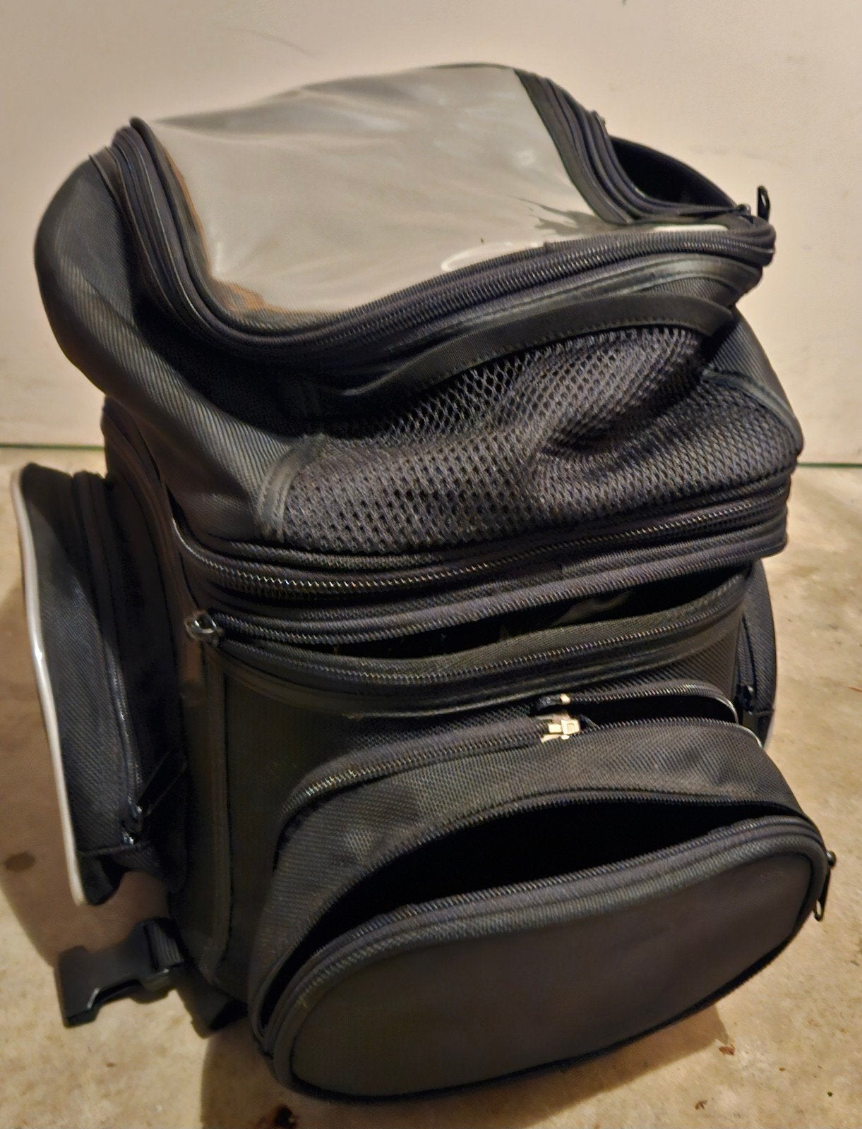 motor tas met magneet of riem, Motoren, Accessoires | Koffers en Tassen, Ophalen