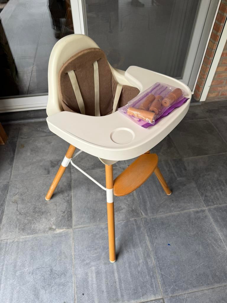 Childwood kinderstoel met kussentje., Kinderen en Baby's, Ophalen, Zo goed als nieuw