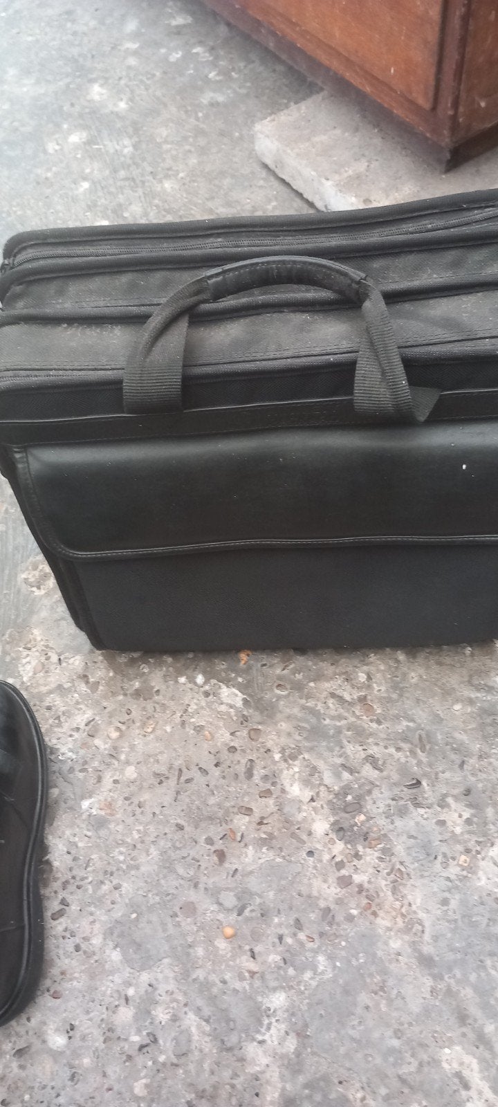 Laptoptas 4 vakken, Computers en Software, Ophalen, Zo goed als nieuw