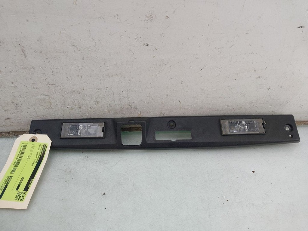 ECLAIRAGE DE PLAQUE Kadjar (RFEH) (|265128281R|8200480127|), Renault, Utilisé, Peter-Huppertz-Straße 5
51063  Köln, DE, Dialog.deutschland@renault.de