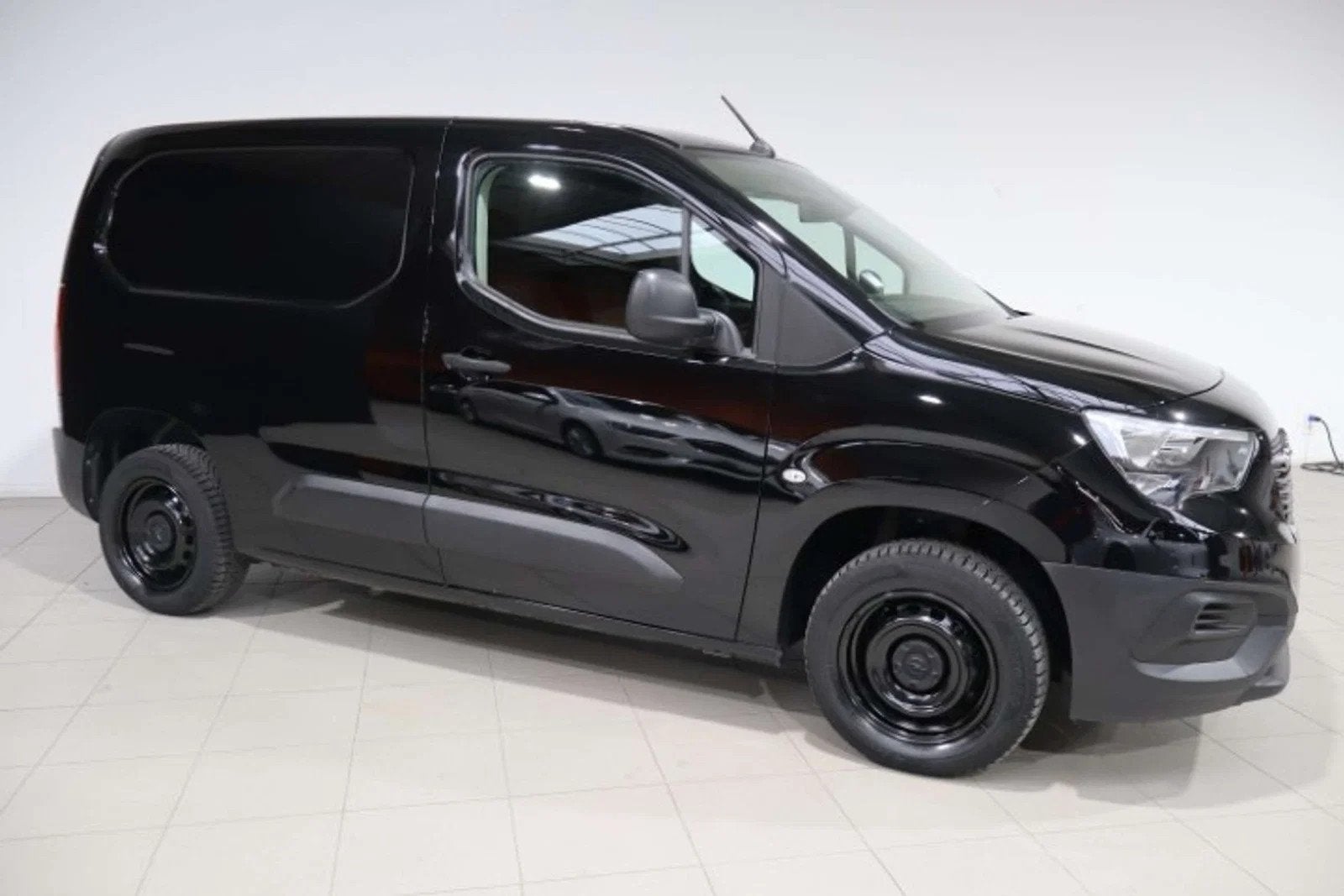 Opel Combo Combo 1.5 TD BI L1H1 (bj 2022), Auto's, 4 deurs, Gebruikt, Zwart, Bedrijf