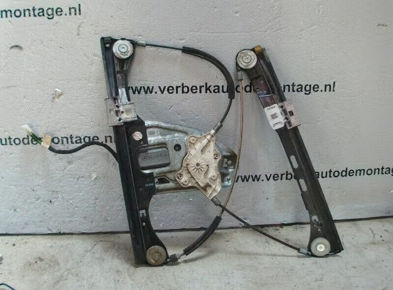 RAAMMECHANIEK ELEK RECHTS VOOR Mercedes-Benz C Combi (S203), Mercedes-Benz AG, Enlèvement ou Envoi, Utilisé, Dialog.mb@mercedes-benz.com