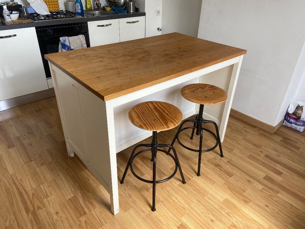 Îlot pour cuisine (IKEA TORNVIKEN) + 2 tabourrets, Maison & Meubles, Cuisine | Cuisines complètes, Utilisé, Autres types, Blanc