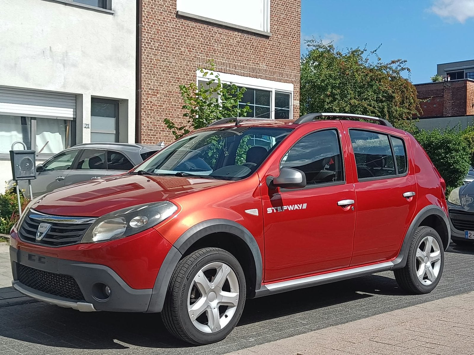 DACIA SANDERO STEPWAY 1.5 DCI AIRCO!!, Autos, Dacia, Rouge, Achat, 50 kW, https://public.car-pass.be/vhr/cd82d23c-259a-43aa-bdac-327ac233947a