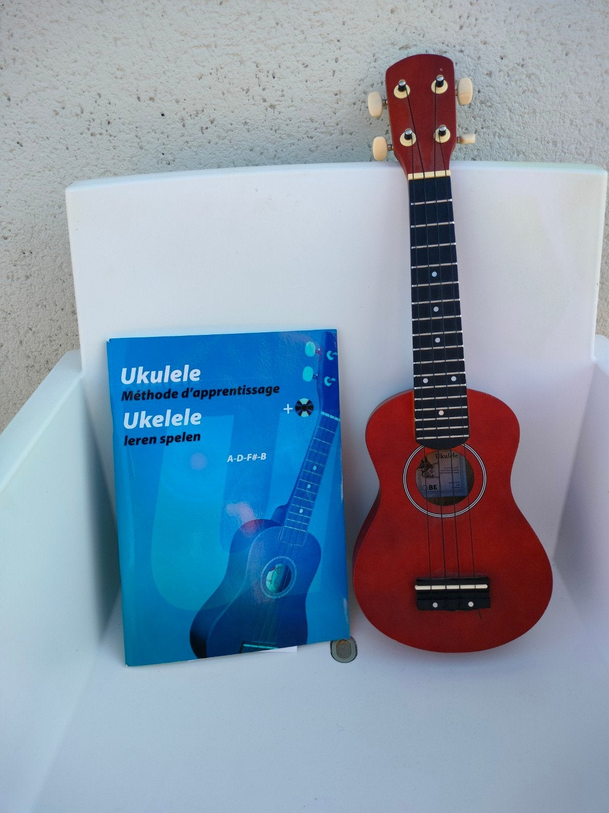 ukelele met boek certificaat, Muziek en Instrumenten, Ophalen, Zo goed als nieuw, Ukelele