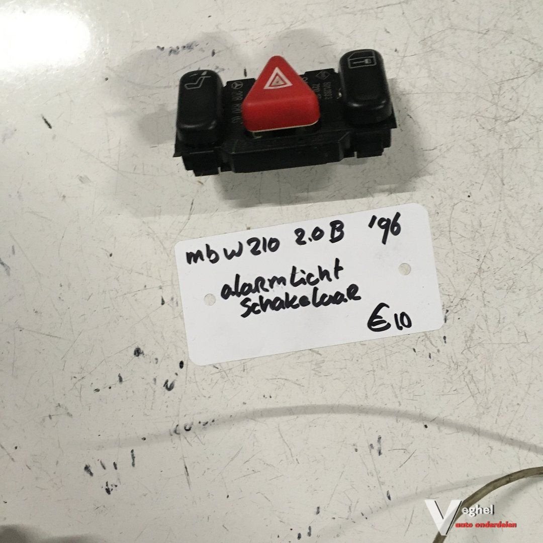 Mercedes W210 2.0 Benzine 1996  2001  Alarmlichtschakelaar, Gebruikt, -, -, Ophalen of Verzenden