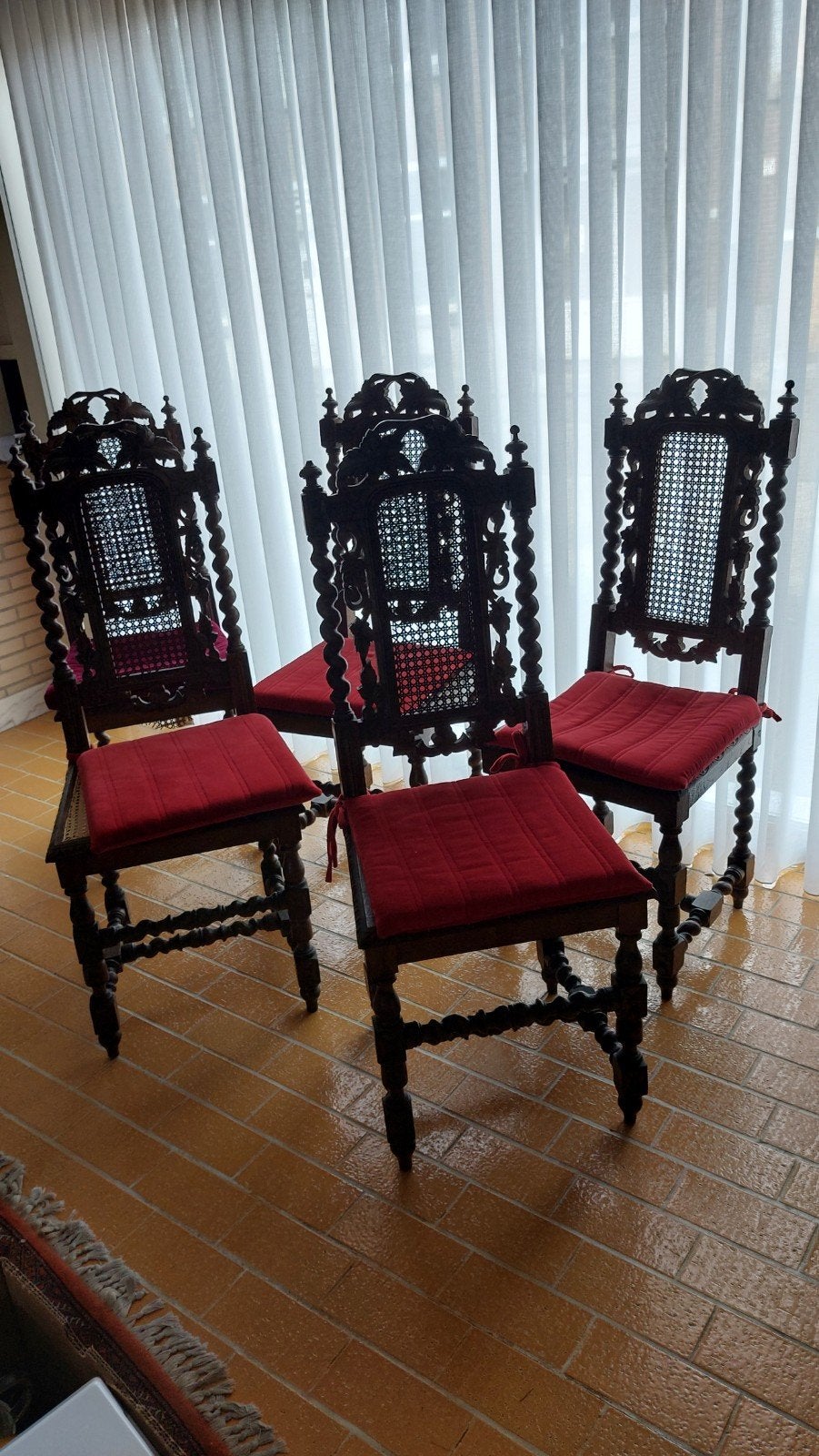 Set van 5 antieke Vlaamse Renaissance stoelen met rieten zit, Ophalen