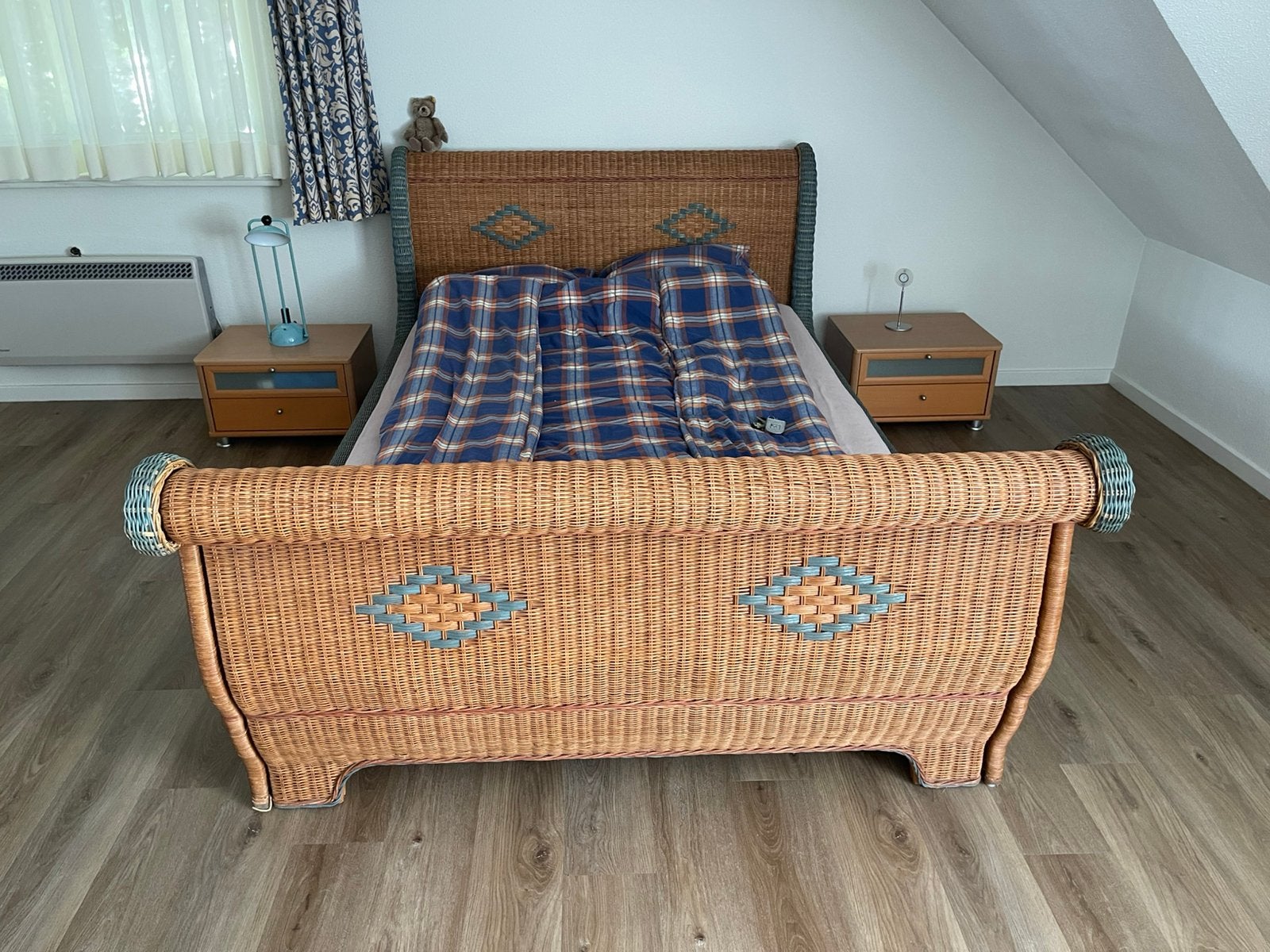 Rieten Twijfelaar Bed - 140x210 cm, Huis en Inrichting, Slaapkamer | Bedden, Ophalen, Overige materialen, Gebruikt, 70 cm of minder