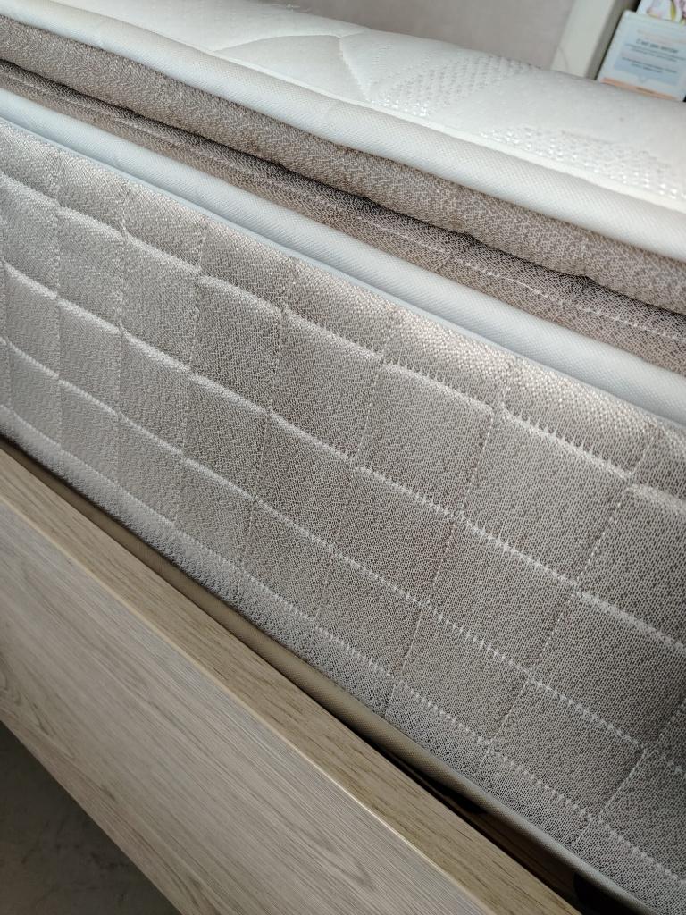 matelas 90x200 30cm ressorts surmatelas intégré +sommier, Ophalen, 90 cm, Eenpersoons, Zo goed als nieuw