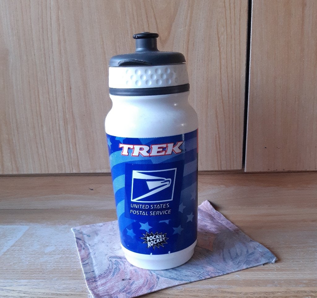 WIELRENNEN CYCLISME DRINKBUS BIDON TEAM TREK US POSTAL, Ophalen of Verzenden