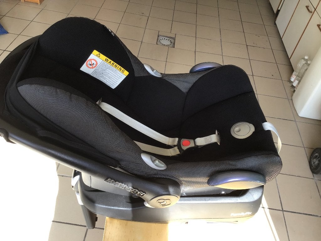 Maxi Cosi FamilyFix - Base + Maxi Cosi Isofix, Kinderen en Baby's, Ophalen, Verstelbare rugleuning, Zo goed als nieuw, Isofix