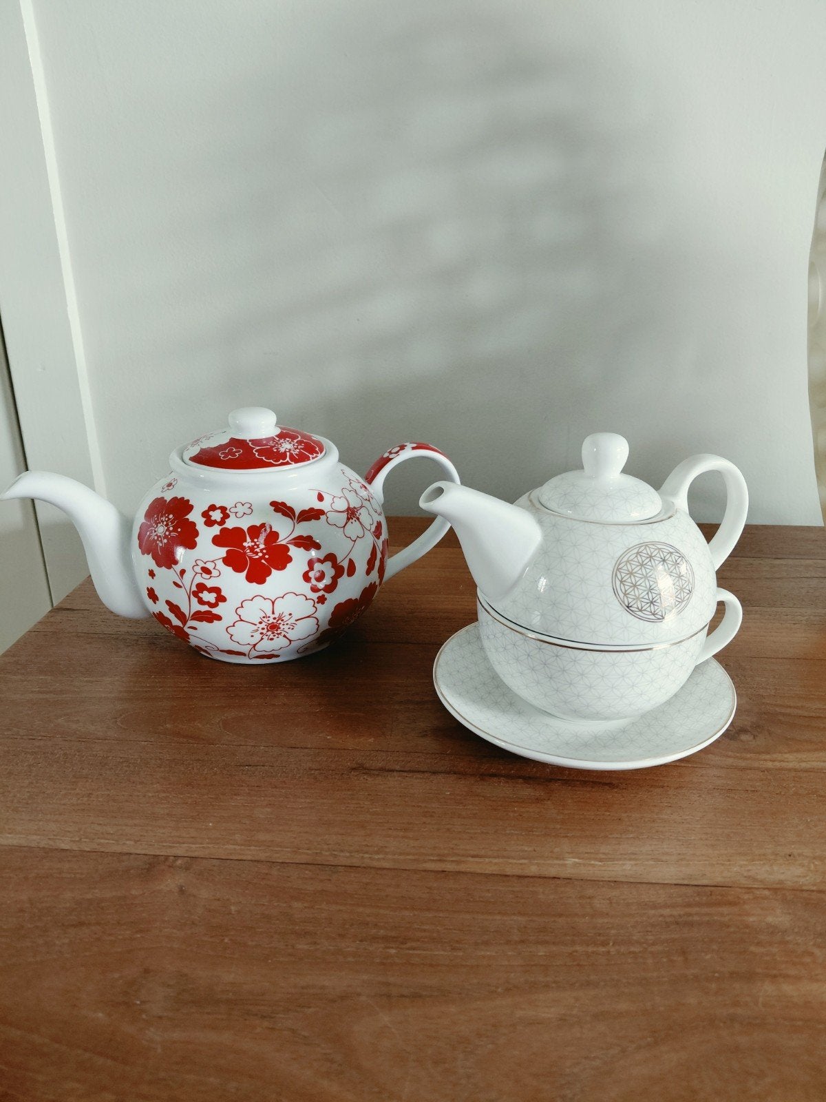 Theepot 8 euro per stuk., Huis en Inrichting, Keuken | Servies, Ophalen of Verzenden, Theepot