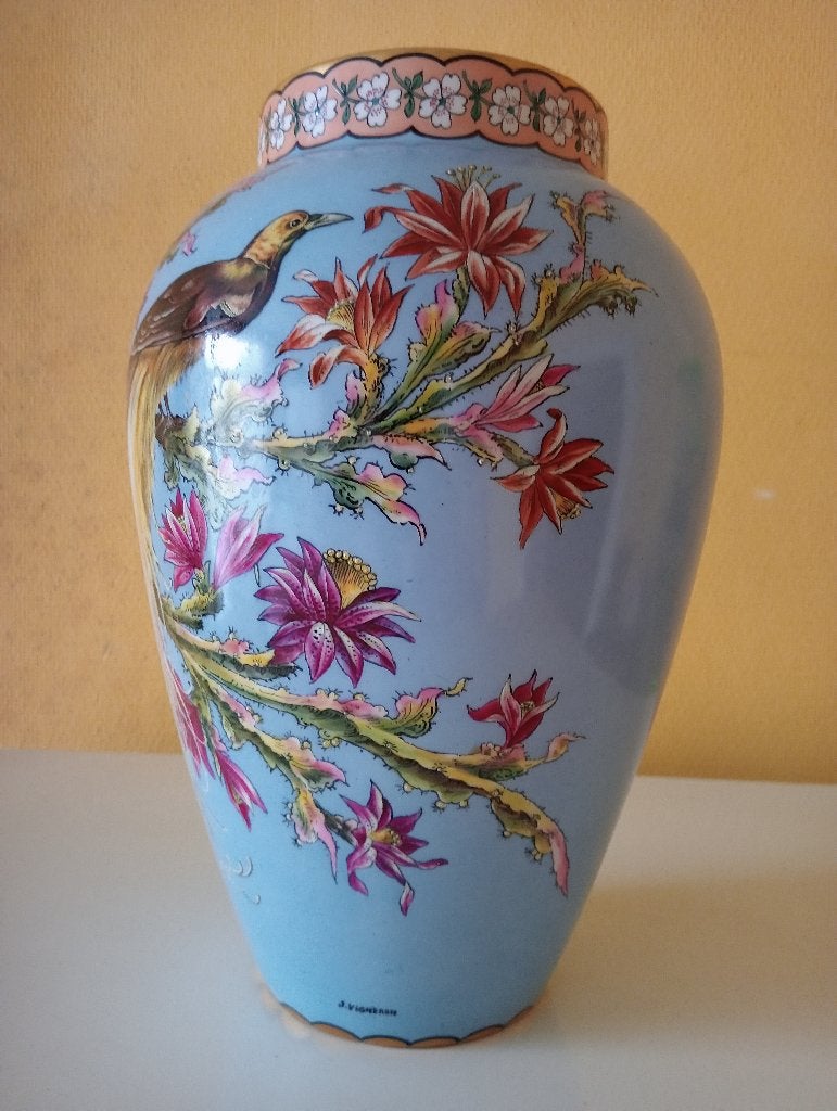 Vase en porcelaine de Limoges signé, Enlèvement