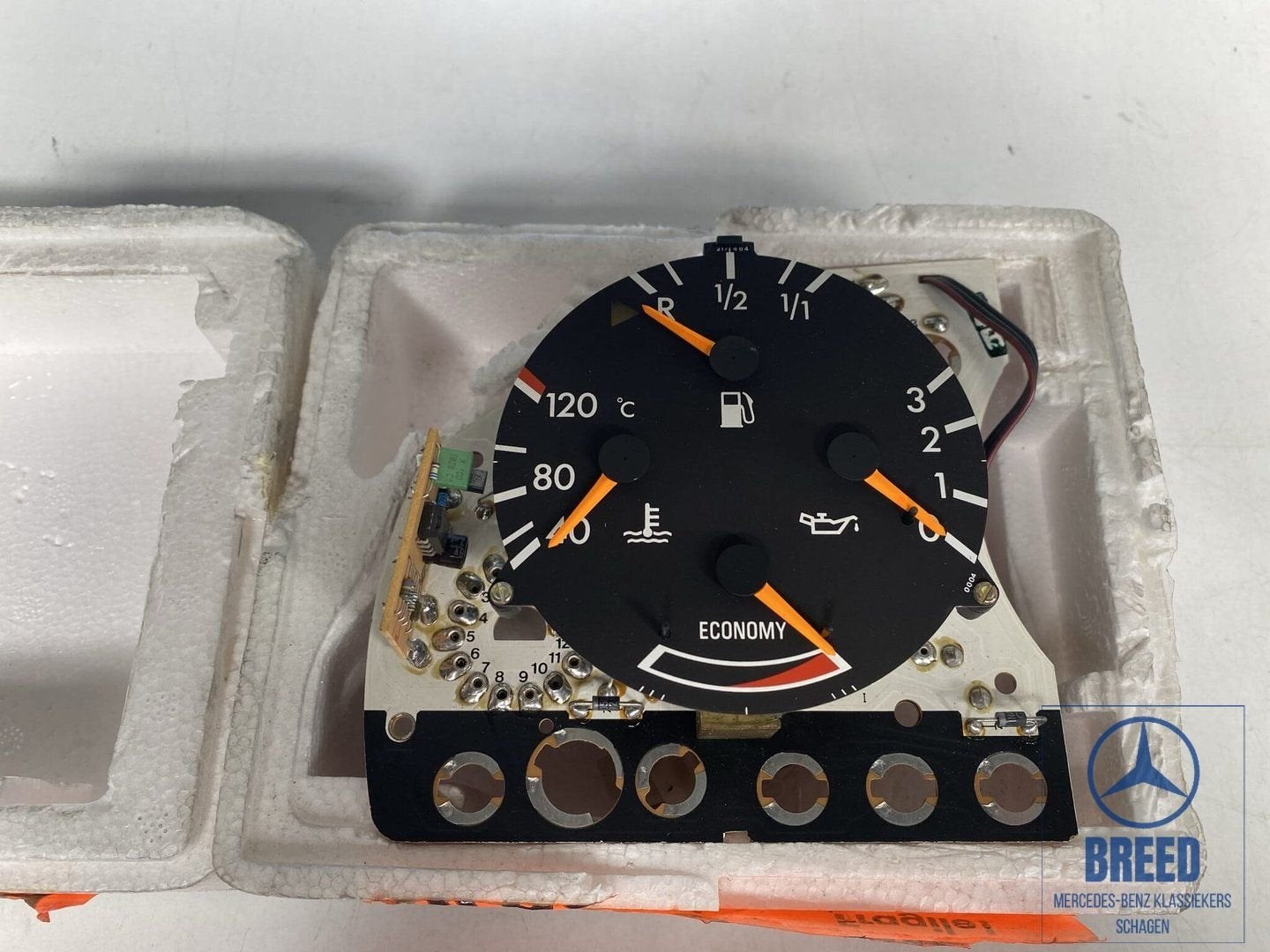 NOS combi-instrument voor Mercedes-Benz W124, Autos : Pièces & Accessoires, Tableau de bord & Interrupteurs, Neuf, -, -, Enlèvement ou Envoi