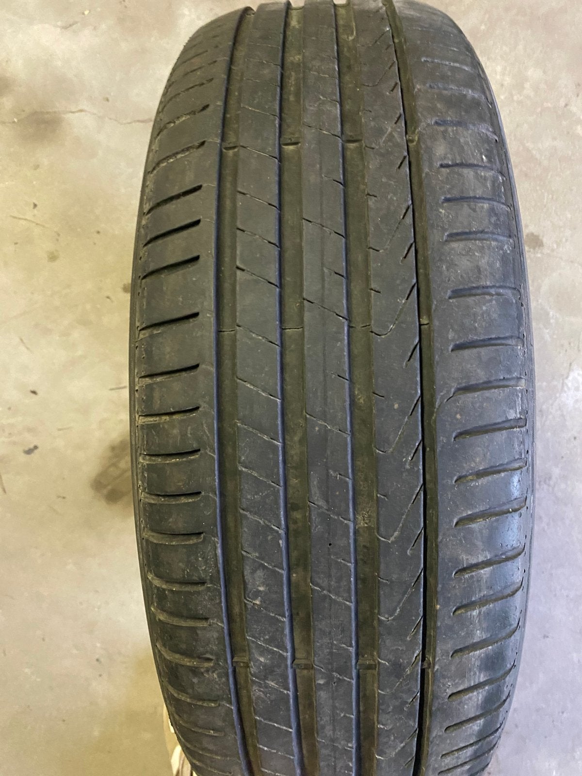 8 pneus été 225 60 18 (Pirelli et bridgestone), Enlèvement