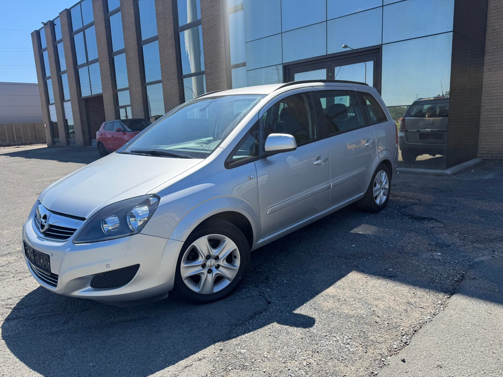 Opel Zafira 1.6 essence 7place avec ct airco, Autos, Opel, Euro 5, Entreprise, 7 places, Boîte manuelle