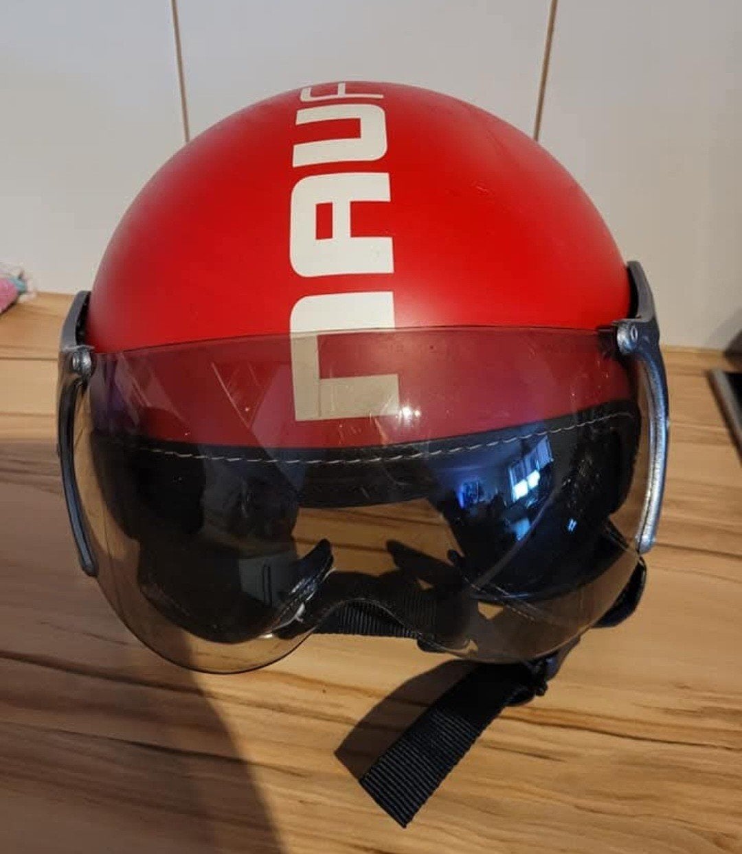Helm xl, Ophalen