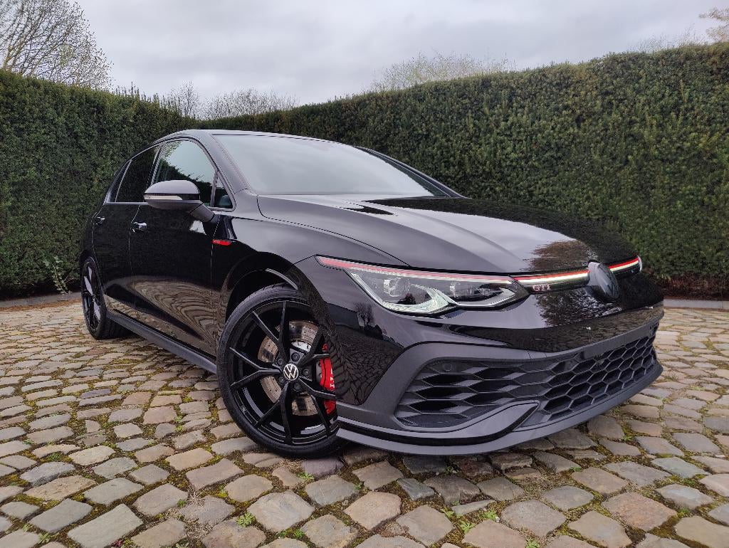 Volkswagen Golf GTI Clubsport DSG  * DCC * Harman Kardon *, 4 cilinders, Alcantara, Zwart, Bedrijf