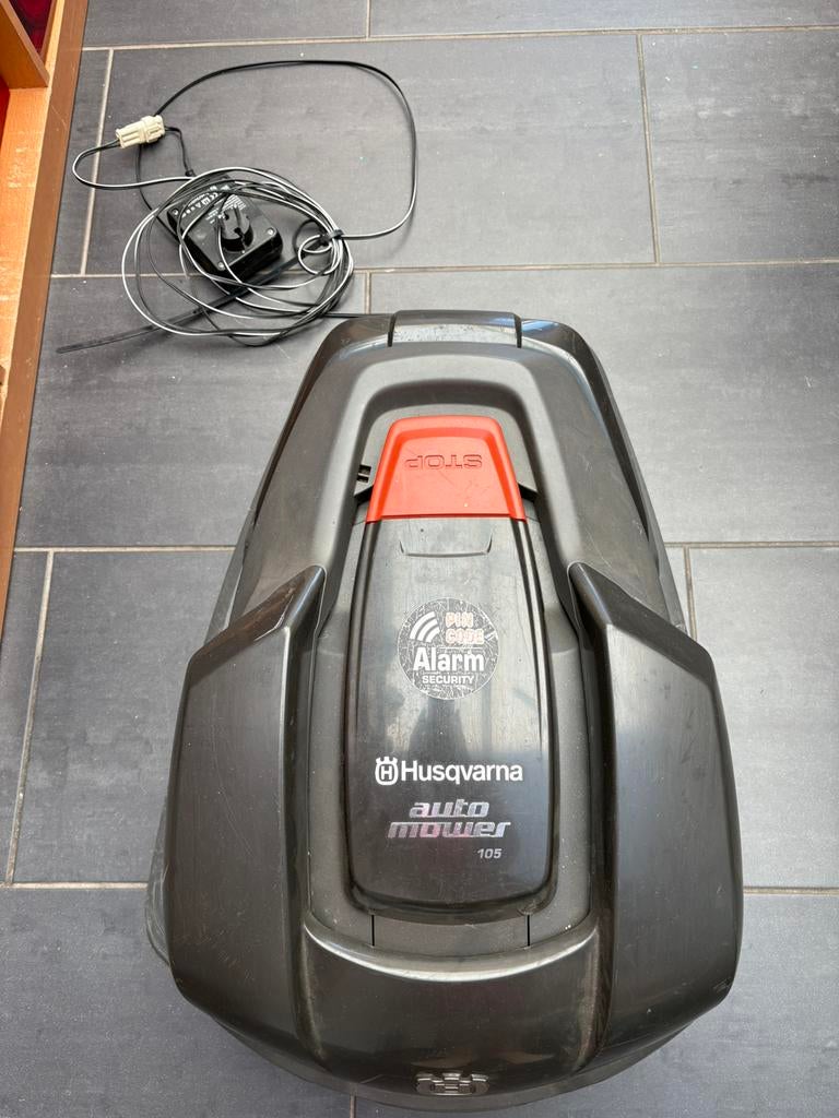 Husqvarna robotmaaier, Ophalen, Gebruikt, 20 tot 25 cm, Met regensensor