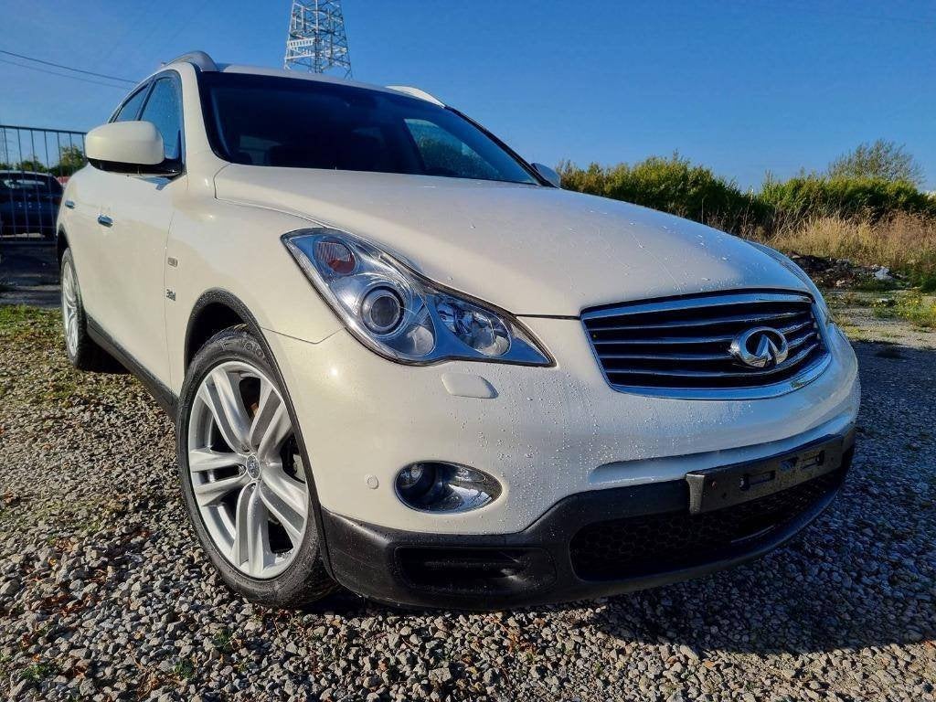 INFINITI QX50 3.0D v6 239cv 84000km Cuir Gps Ac Jantes alu.., Auto's, Automaat, Leder, Bedrijf, SUV of Terreinwagen
