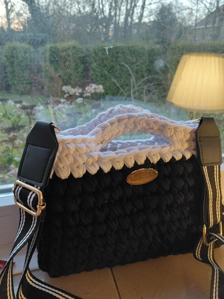 Handgemaakte crochet tassen, Handtassen en Accessoires, Tassen | Damestassen, Ophalen