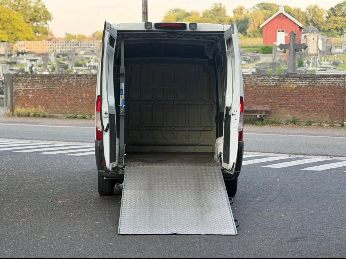 Motortransport met oprijplaat naar keuring,garage na aankoop, Motoren, Ophalen