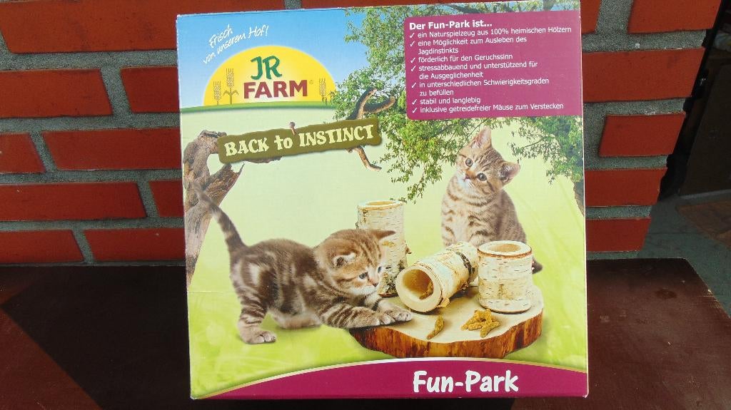 JR Farm Fun Park BACK TO INSTINCT voor uw kat, Nieuw, Dieren en Toebehoren, Kattenspeelgoed, Nieuw, Intelligentiespeelgoed, Ophalen of Verzenden