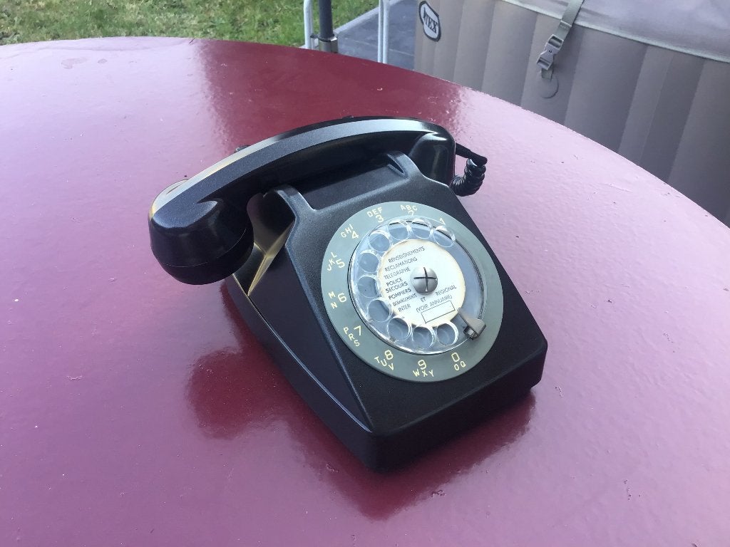 Téléphone vintage, Télécoms, Téléphones fixes | Filaires, Enlèvement ou Envoi, Ne fonctionne pas