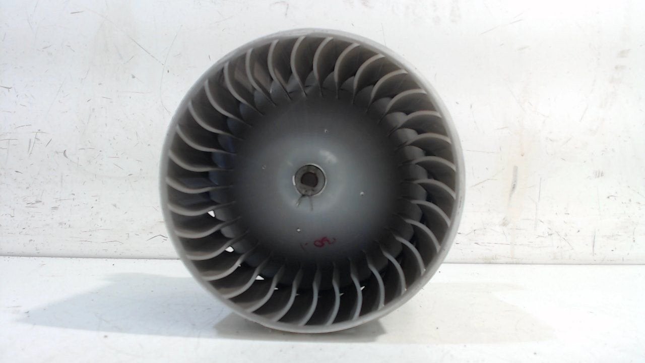 Kachel ventilator motor Mitsubishi Colt, Onderdelen@venauto.nl, Van der Ven Autorecycling B.V., Ettenseweg 76, 4706 PB Roosendaal, The Netherlands