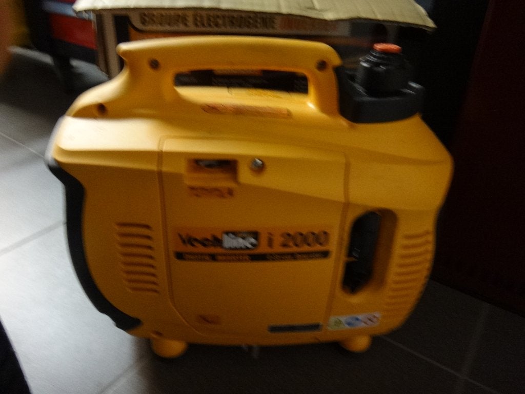 Groupe électrogène camping car, Bricolage & Construction, Enlèvement, Utilisé, Essence