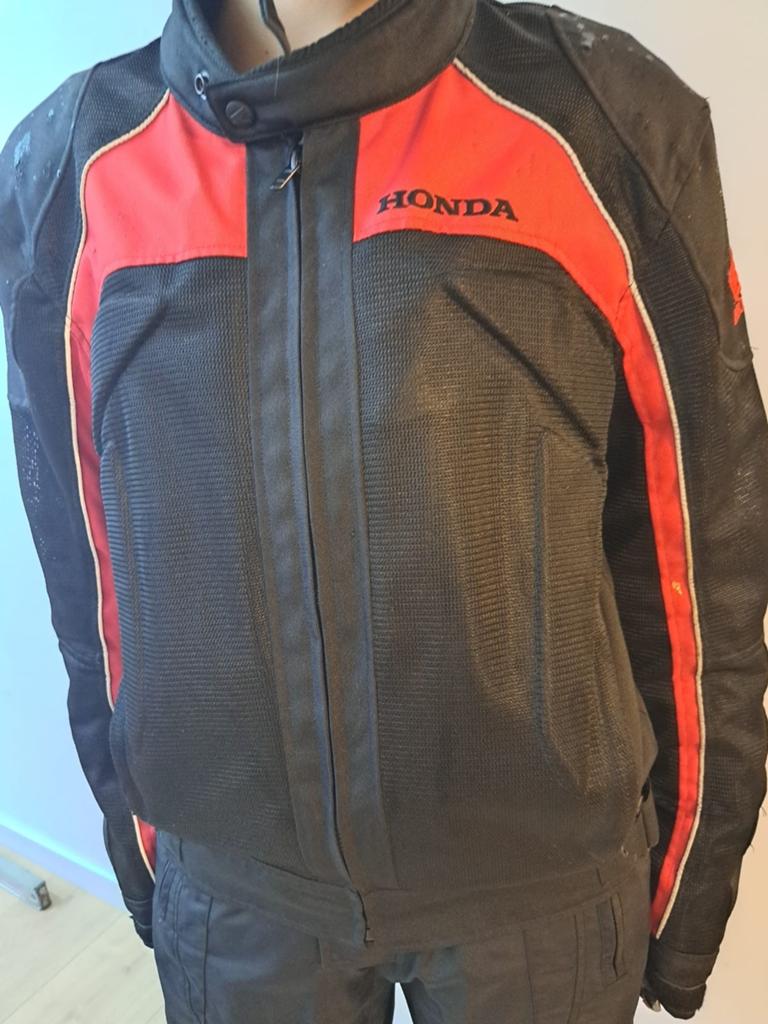 Motorjas Honda, Ophalen